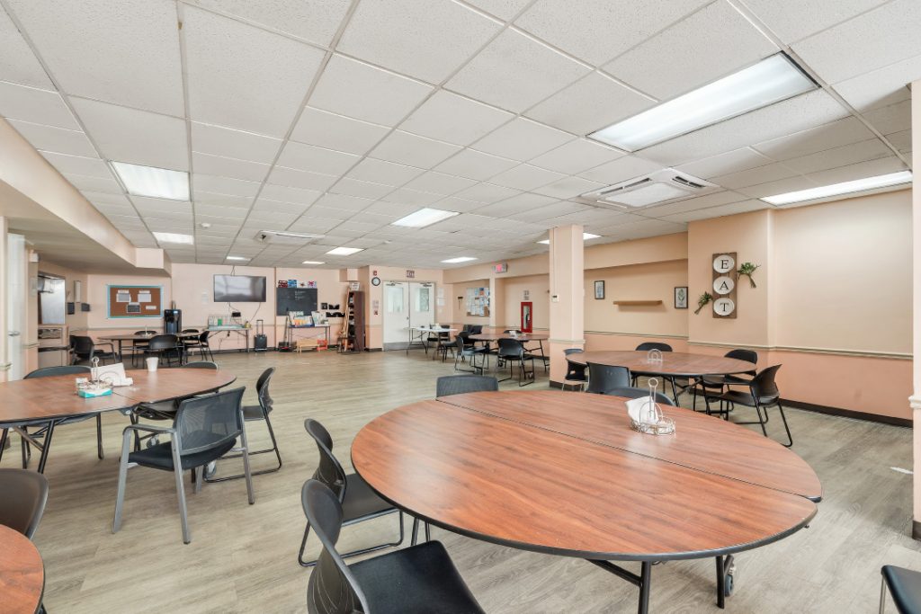 endeavor-house-cafeteria-1